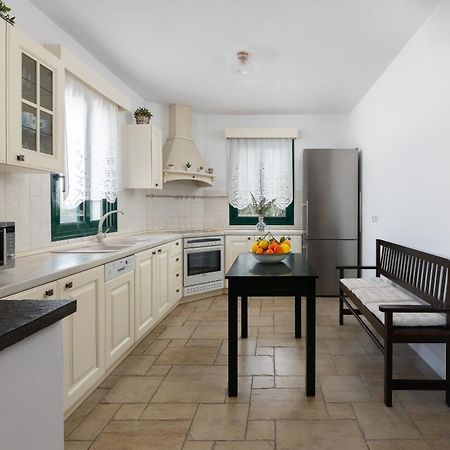 Villa Akti Lakhania Exteriér fotografie